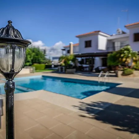 Mountain/sea View 6 Bedroom In Chirokitia Willa *
