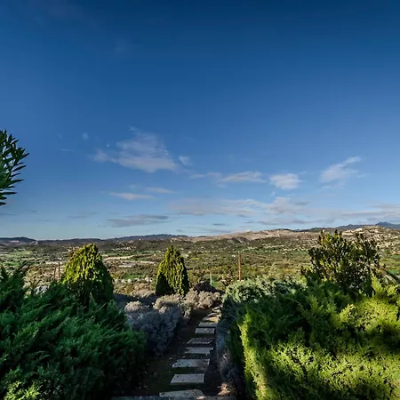 Willa Mountain/sea View 6 Bedroom In Chirokitia Larnaca