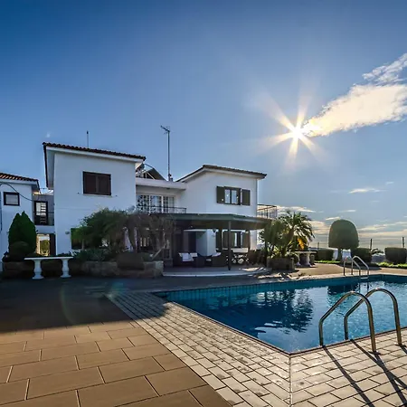 Villa Mountain/sea View 6 Bedroom In Chirokitia *