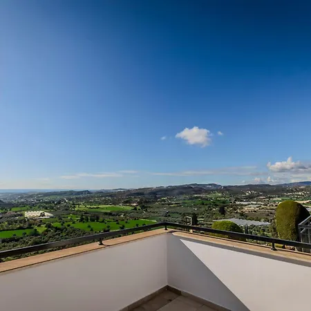 Willa Mountain/sea View 6 Bedroom In Chirokitia *