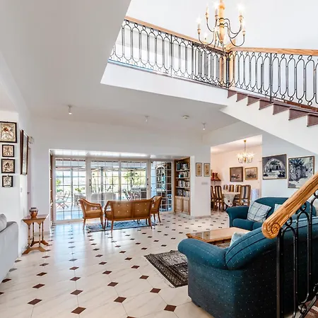 Villa Mountain/sea View 6 Bedroom In Chirokitia