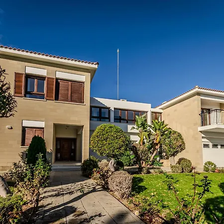 Villa Mountain/sea View 6 Bedroom In Chirokitia *