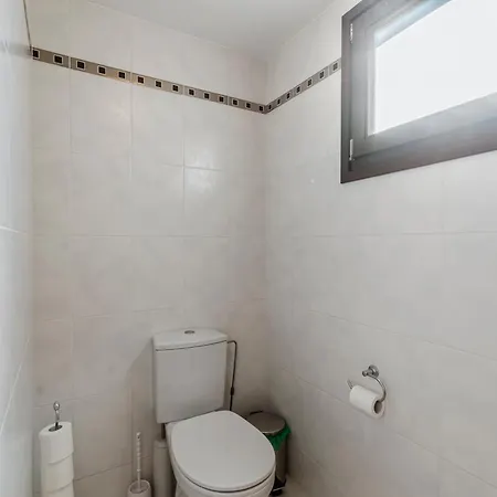 Mountain/sea View 6 Bedroom In Chirokitia Lárnaka