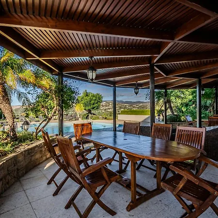 Mountain/sea View 6 Bedroom In Chirokitia Lárnaka