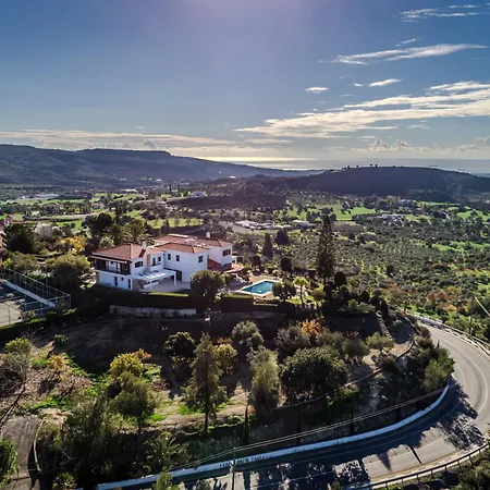 Mountain/sea View 6 Bedroom In Chirokitia * Lárnaka